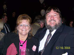 /images/me_and_vic_at_xmas_dinner_250x187.jpg