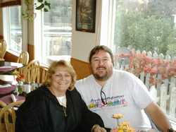 /images/outer_banks_trip_dinner_for_two_me_and_vic_250x187.jpg